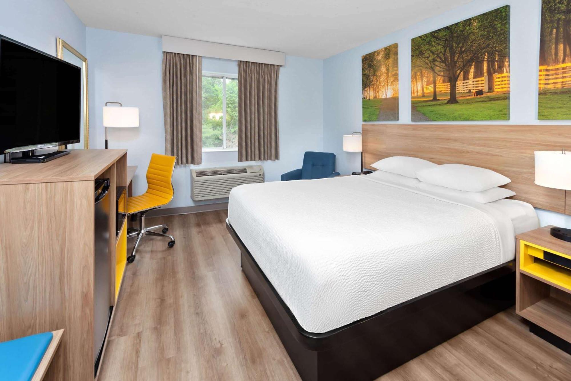 Days Inn & Suites By Wyndham Siler City Экстерьер фото