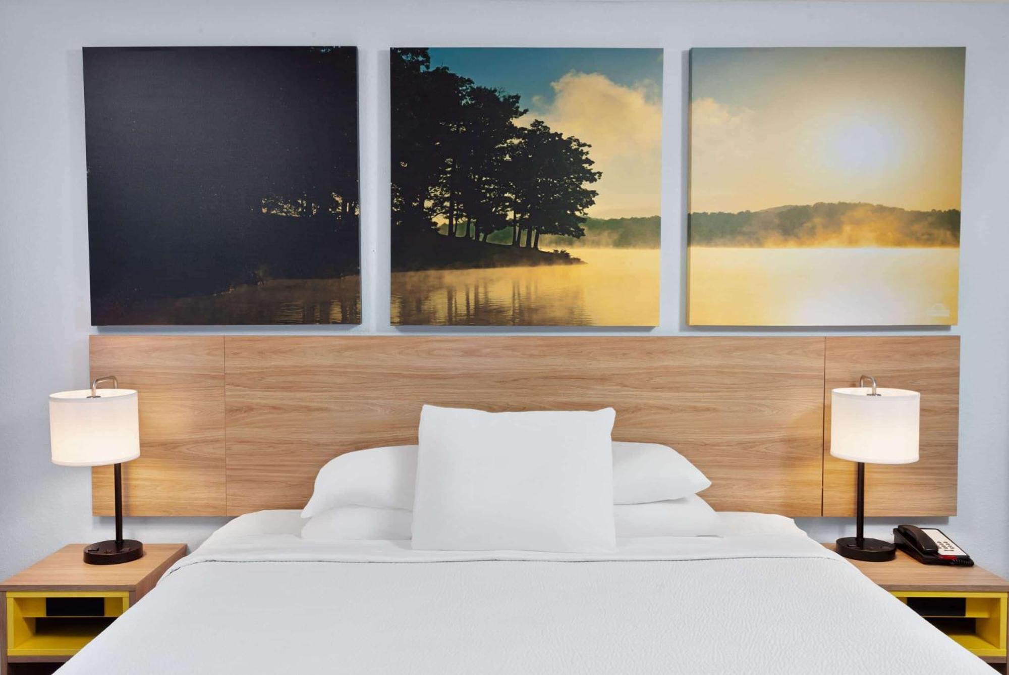 Days Inn & Suites By Wyndham Siler City Экстерьер фото